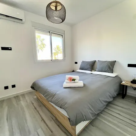 Relaxing Sea Views By Gloove Holiday home *